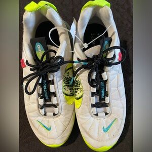 Nike Worldwide Airmax size 6